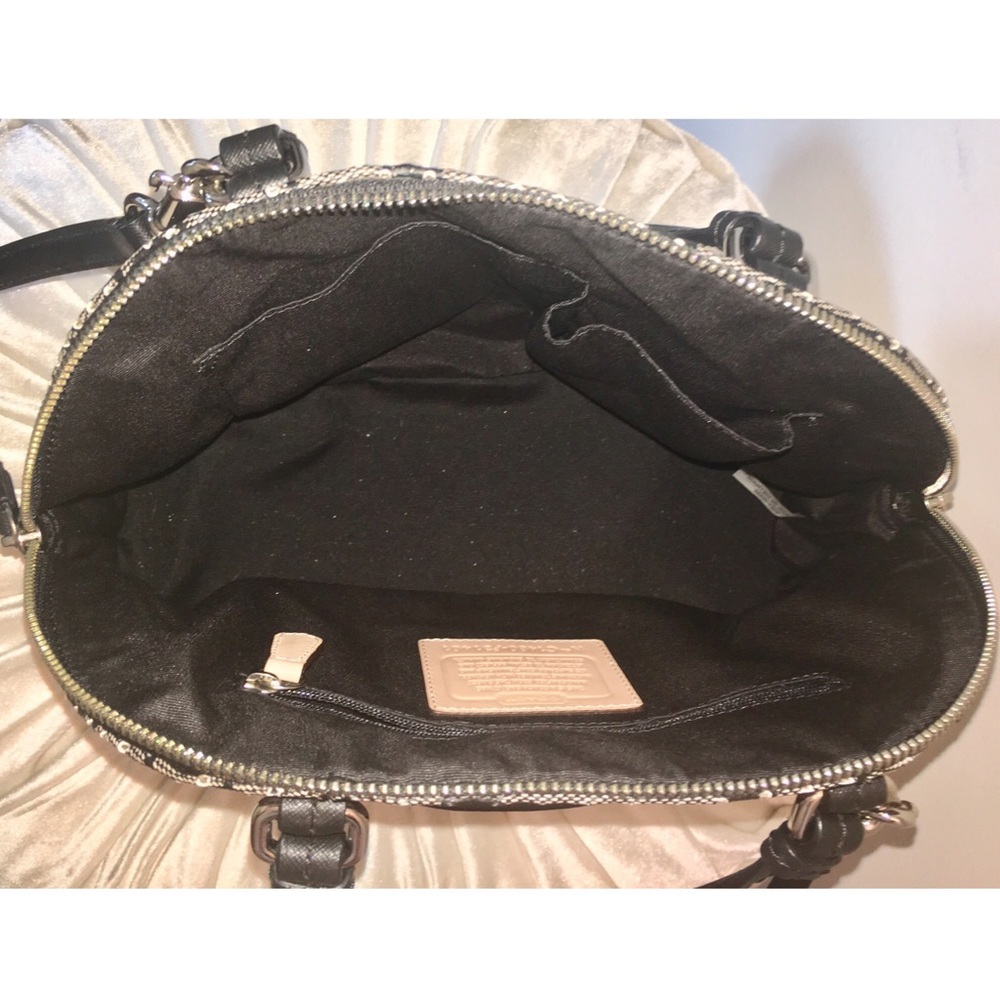 Coach - Perforated Sierra Bag - Picture 3 of 7